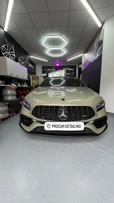 Mercedes AMG A45S - On change de look / du satin au brillant ✨