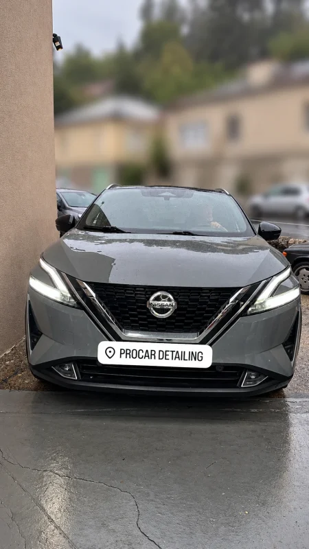 Nissan Qashqai / rafraîchissement face diamantée 4 jantes