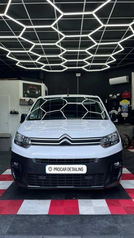 Lustrage Citroën Berlingot